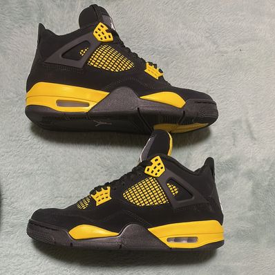 Nike Air Jordan 4 Retro "Thunder"(2023)