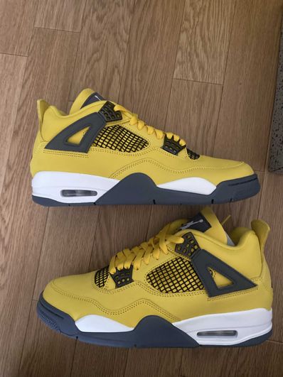 Nike Air Jordan 4 "Tour Yellow"