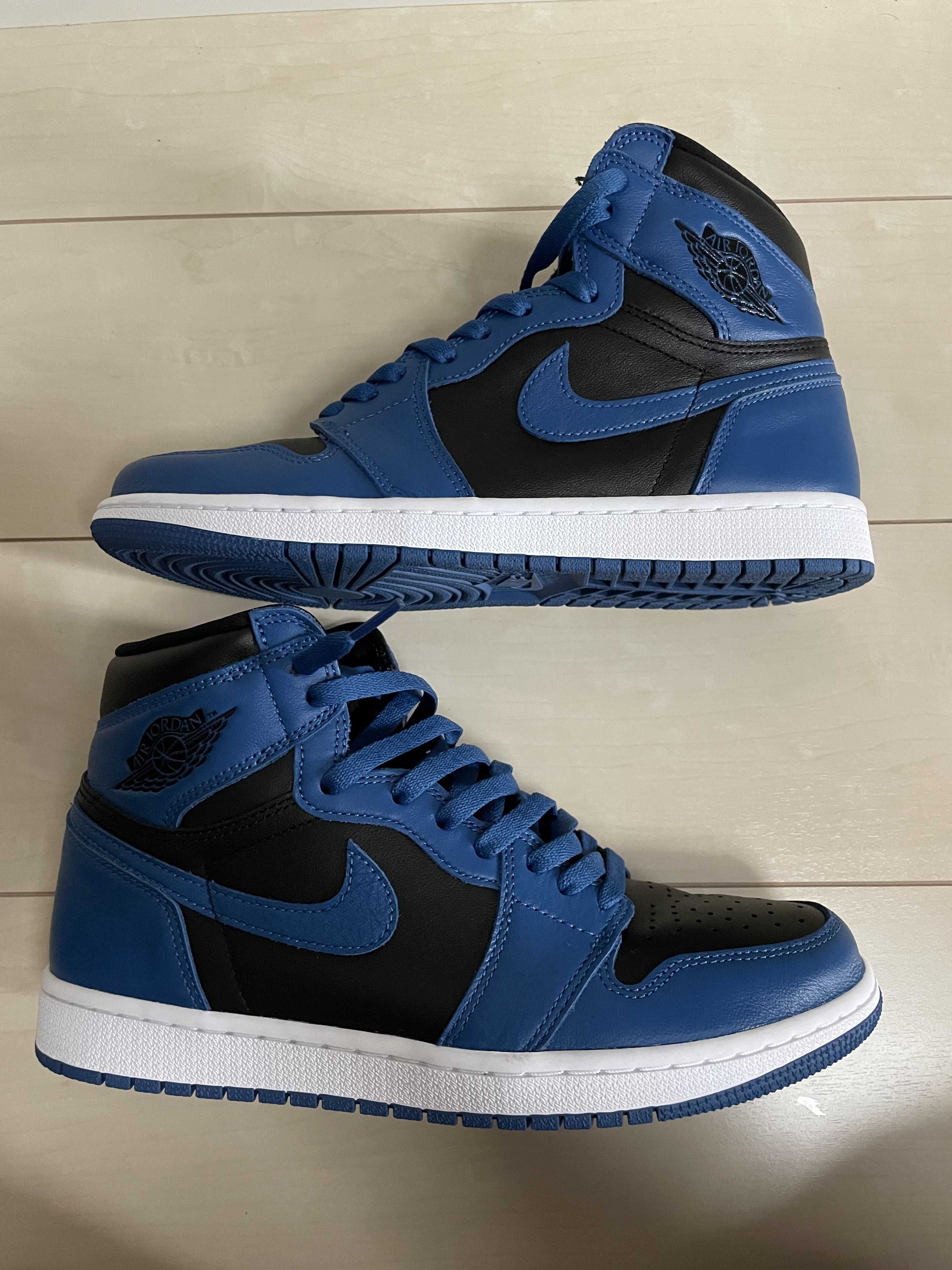 Nike Air Jordan 1 Retro High OG "Dark Marina Blue"