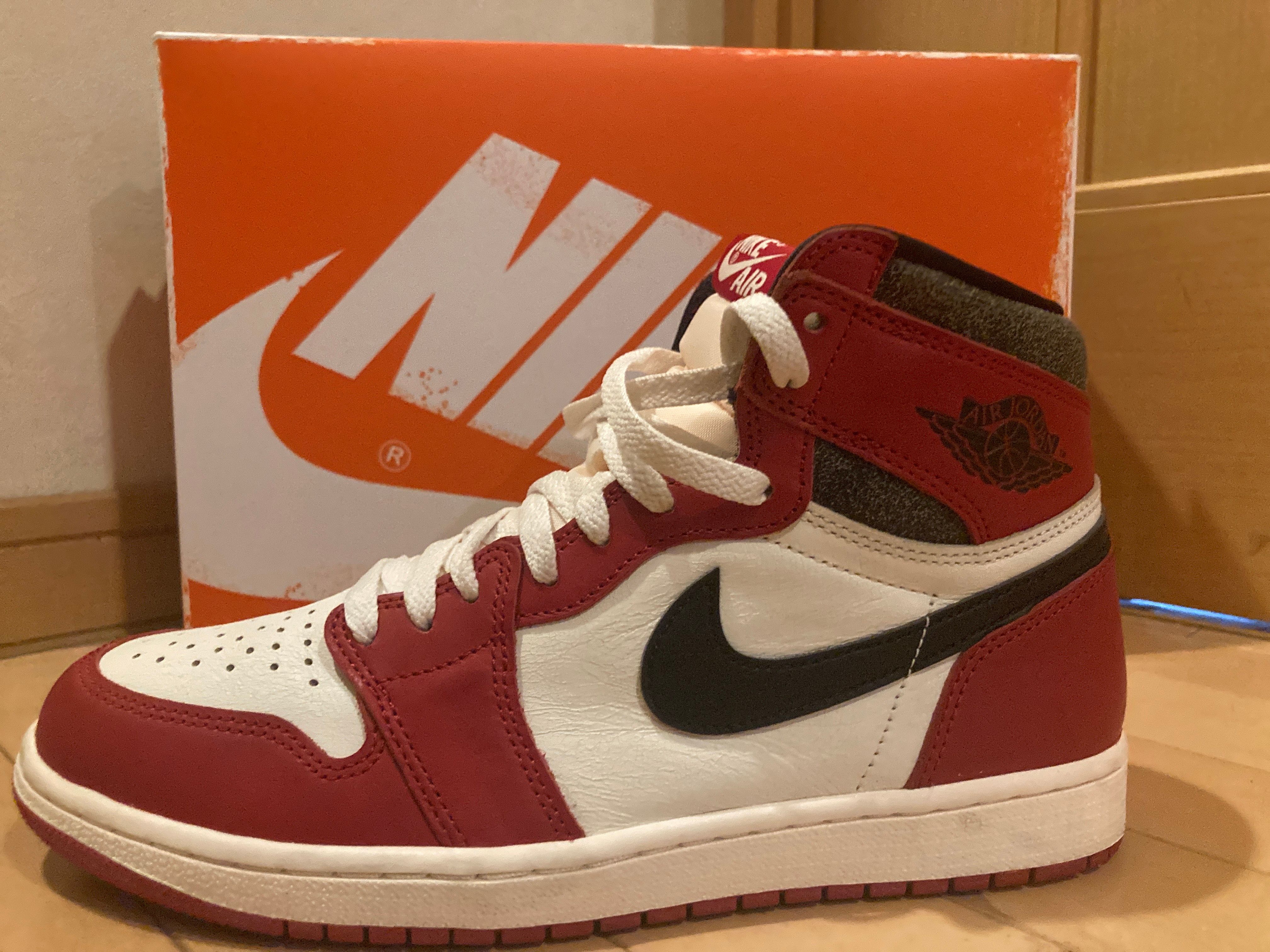 Nike Air Jordan 1 High OG "Lost & Found/Chicago"