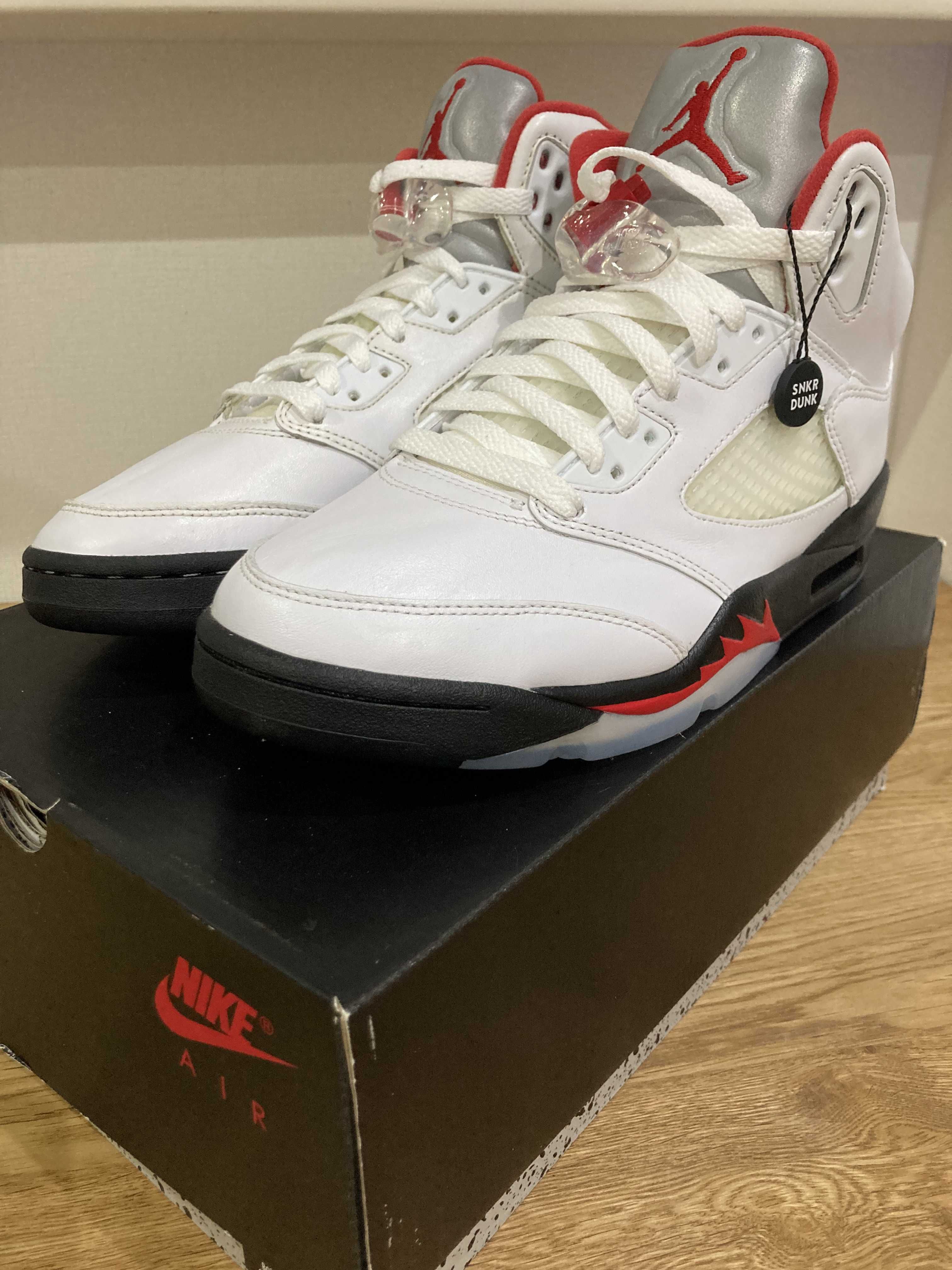 Nike Air Jordan 5 Retro "Fire Red" (2020)