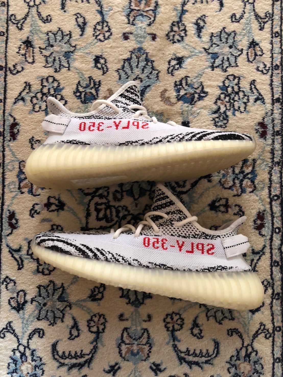 adidas YEEZY Boost 350 V2 "Zebra"