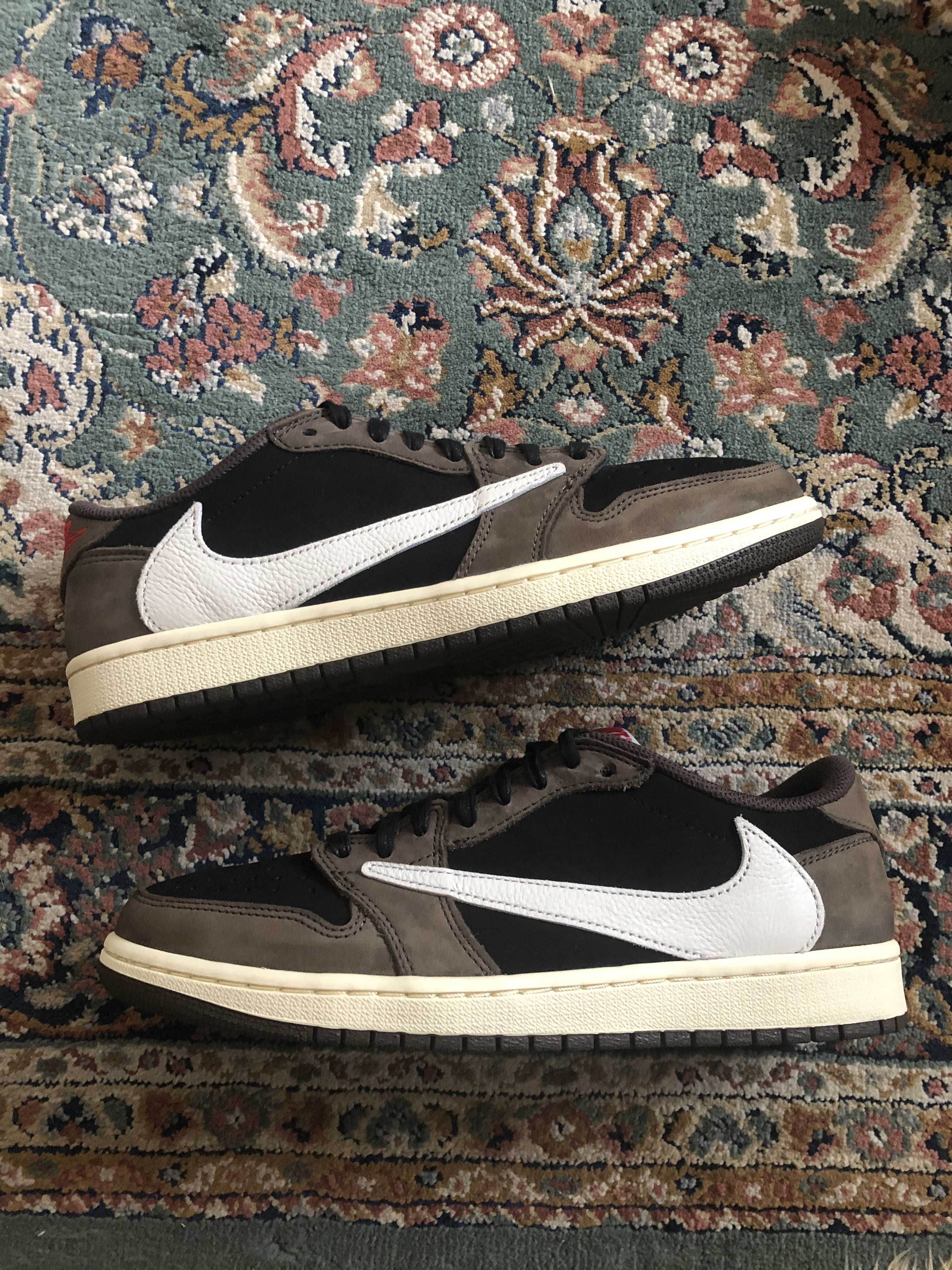 Travis Scott × Nike Air Jordan 1 Low OG SP-T  "Black/Dark Mocha"