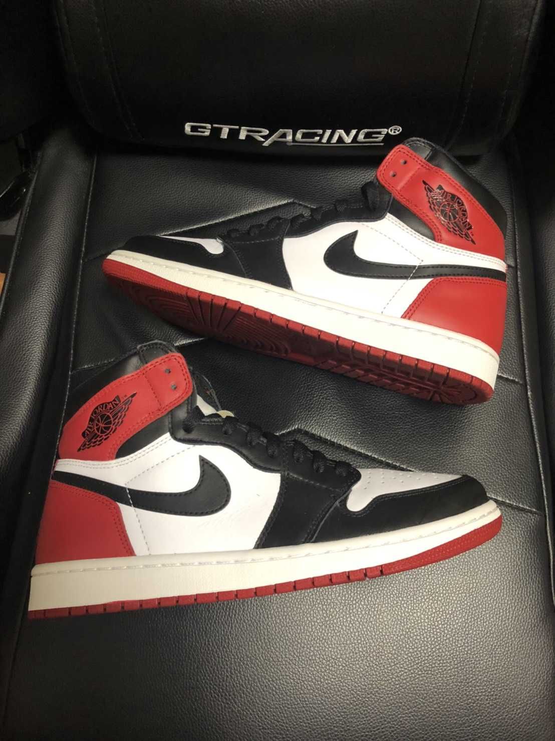 Nike Air Jordan 1 Retro High OG "Black Toe"(2016)