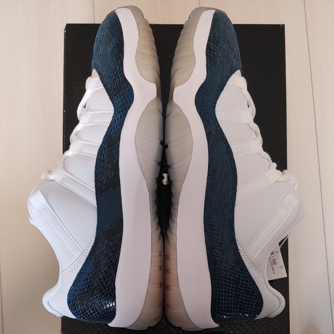 AIR JORDAN 11 LOW "SNAKESKIN"