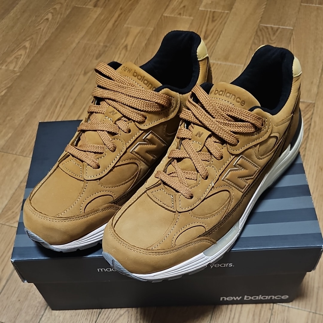New Balance 992 Made in USA "Tan/Brown"