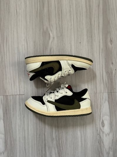 Travis Scott × Nike TD Air Jordan 1 Low OG "Medium Olive"