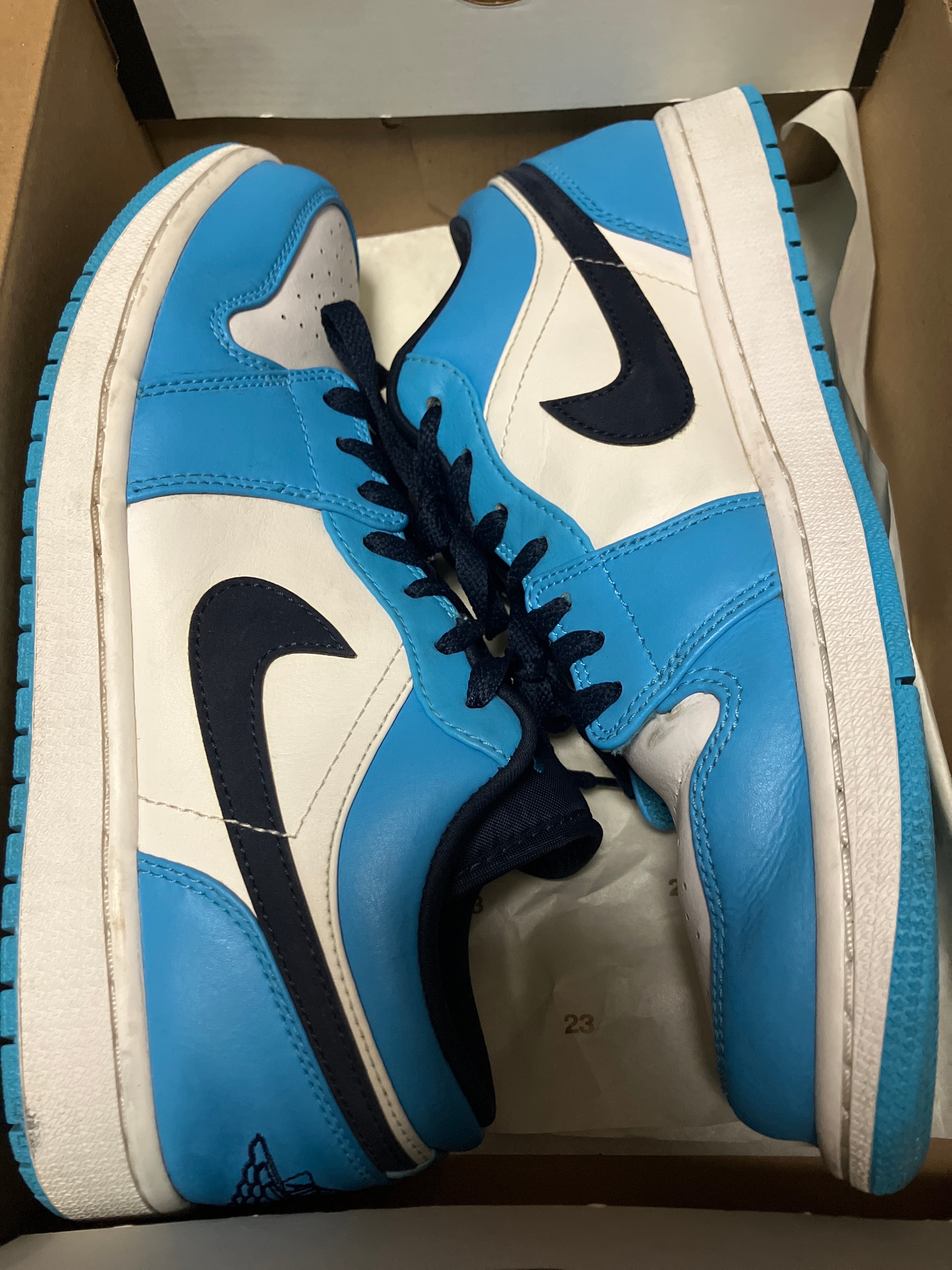 Nike Air Jordan 1 Low "University Blue"   