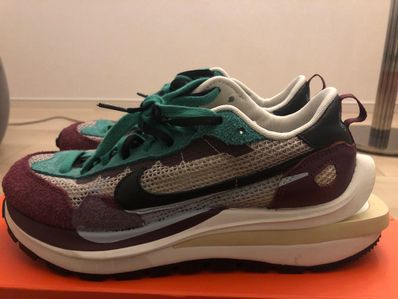 sacai × Nike Vapor Waffle "String/Red/Green"