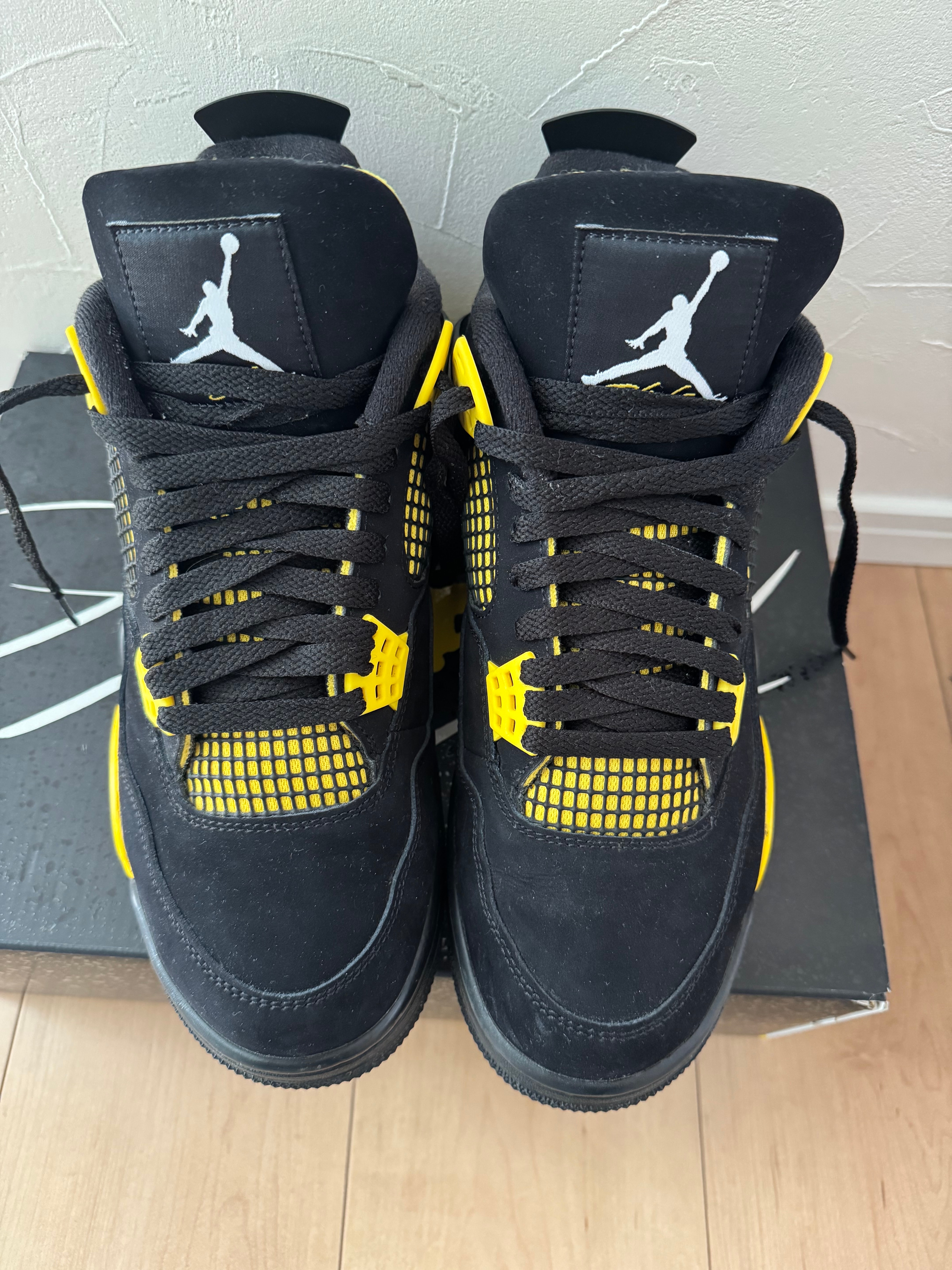 Nike Air Jordan 4 Retro "Thunder"(2023)
