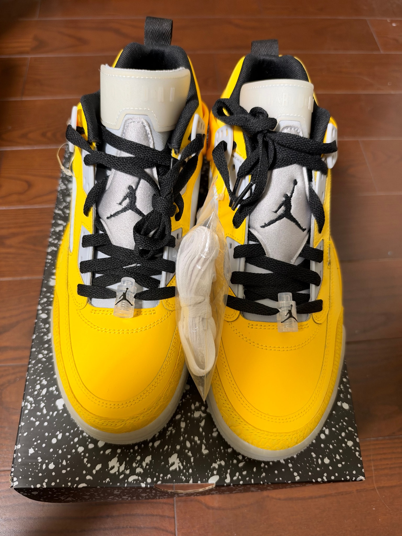 Nike Jordan Spizike Low PRM "Varsity Maize"
