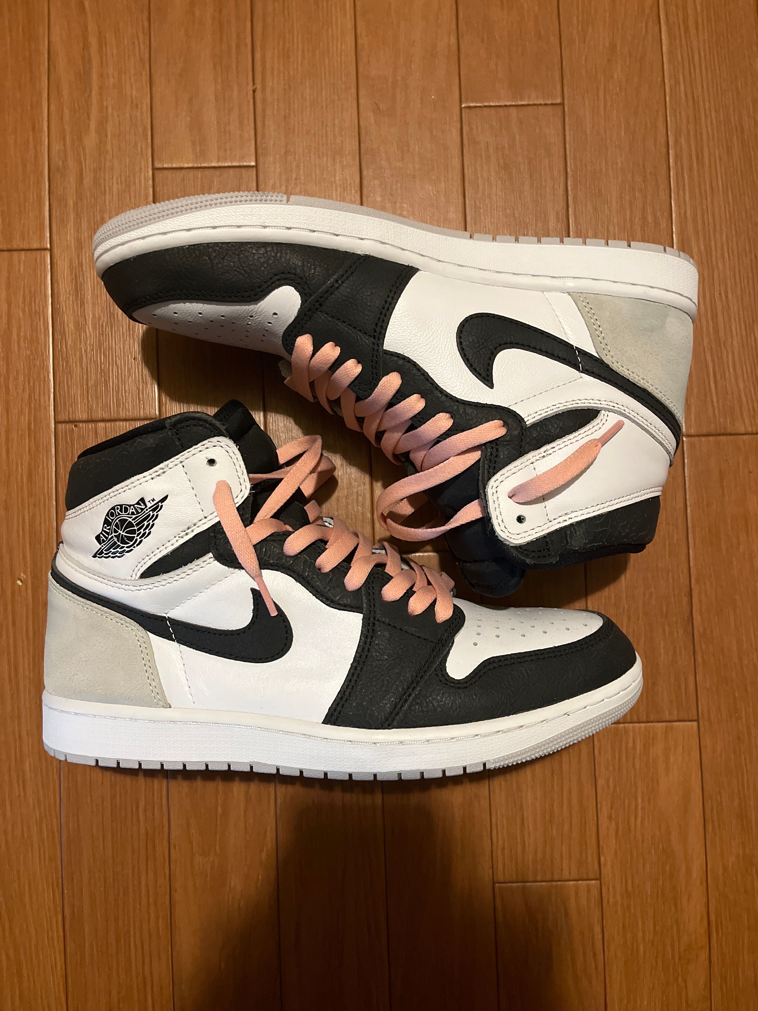 Nike Air Jordan 1 High OG "Bleached Coral"