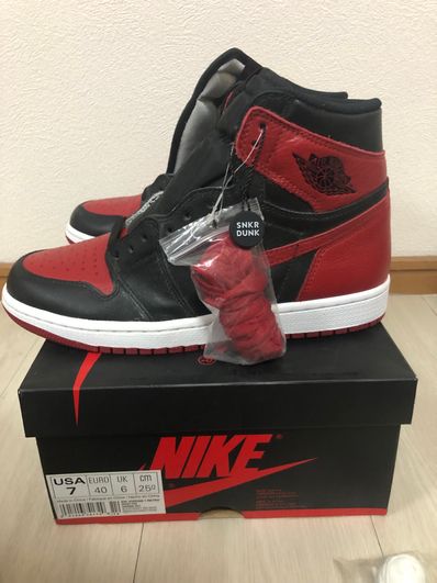 Nike Air Jordan 1 Retro High OG "Bred/Banned" (2016)