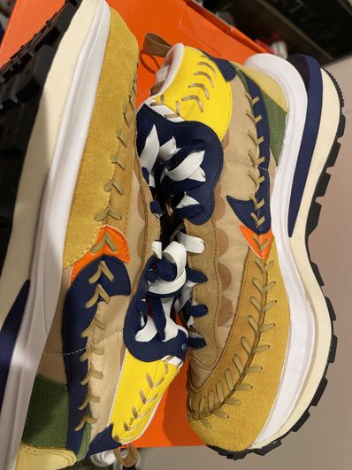 Jean-Paul Gaultier × sacai × Nike VaporWaffle "Sesame/Multi Color"