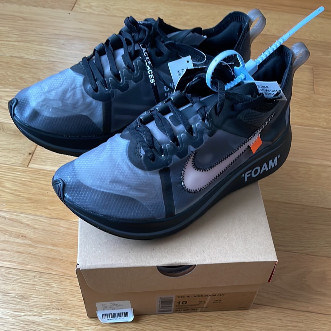 オフホワイト × ナイキ ズームフライ "ブラック"