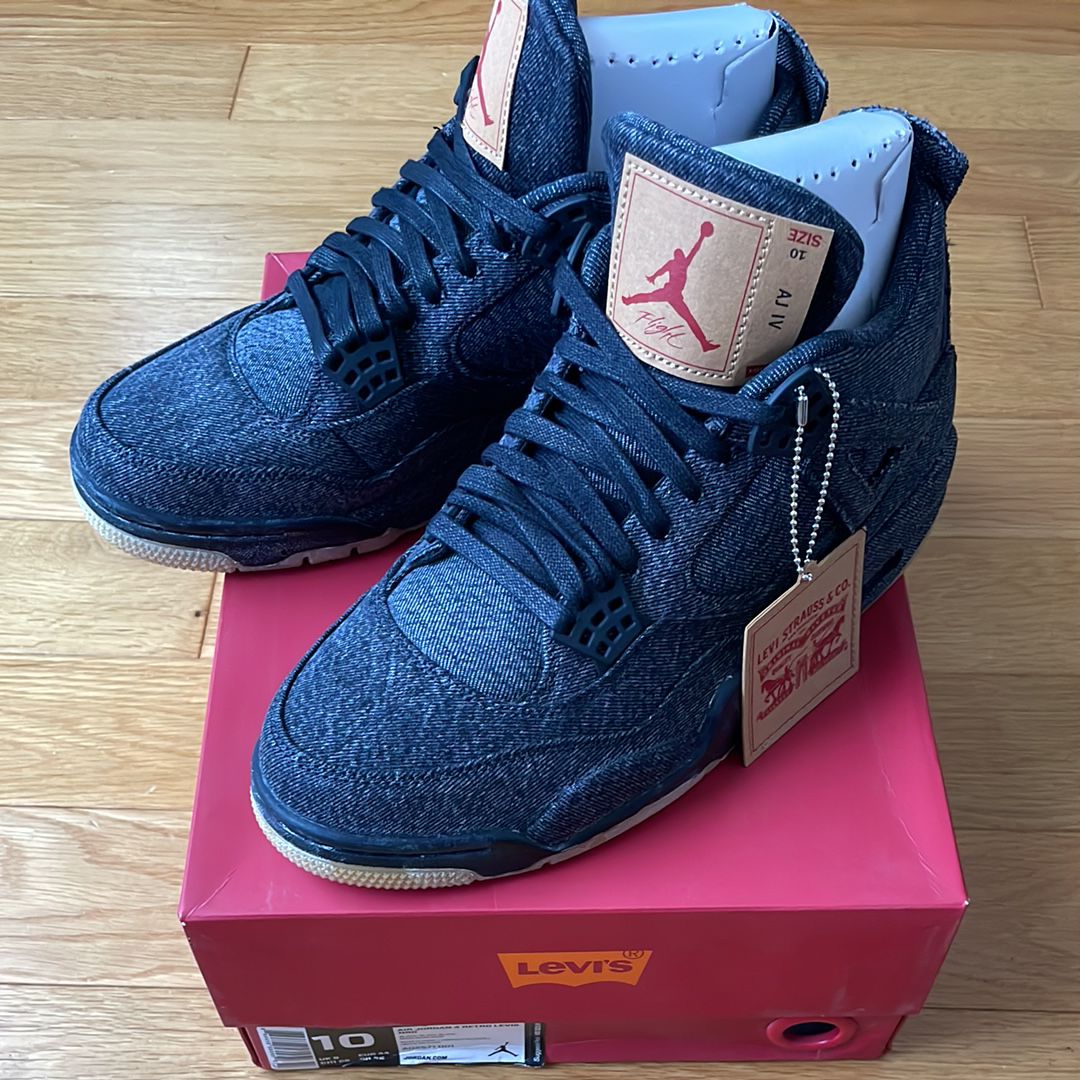 Nike × Levi's Air Jordan 4 "Black Denim" (LEVIS Tab)