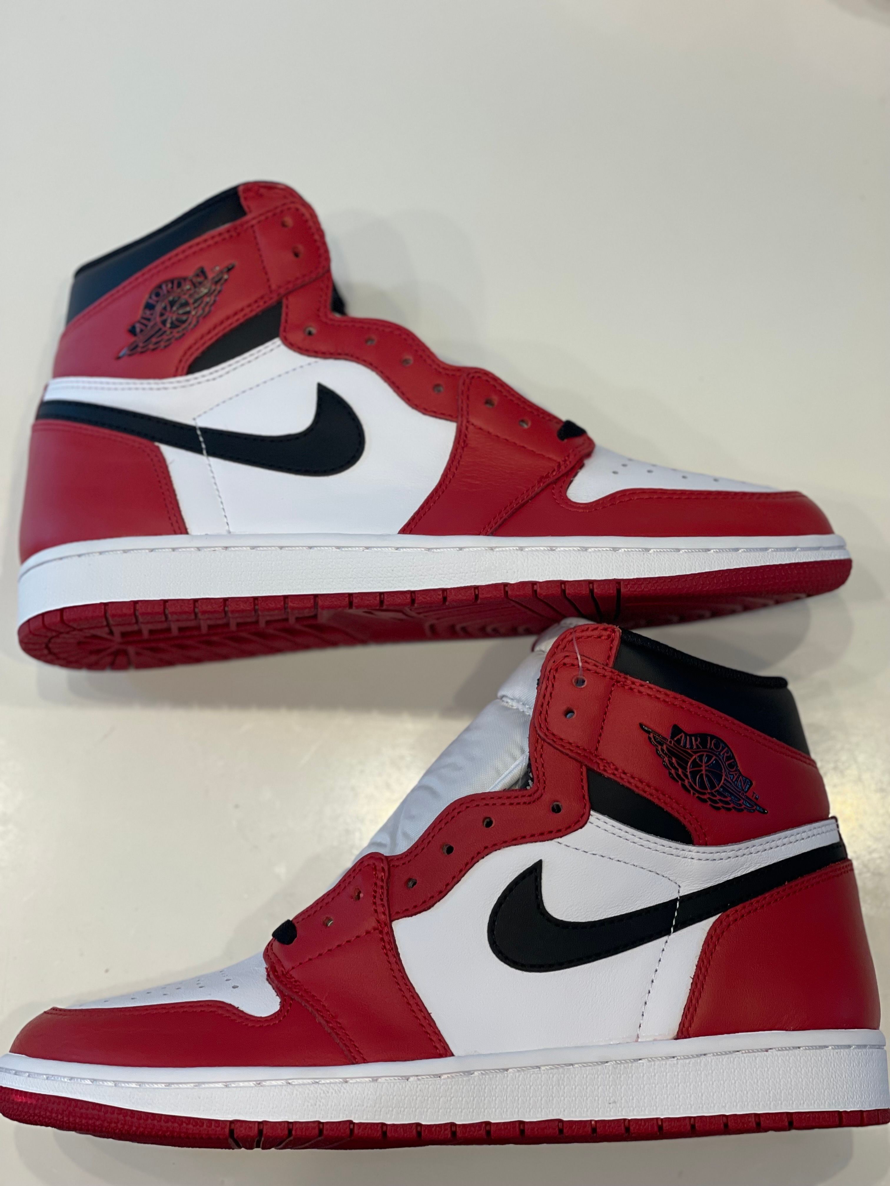 Nike Air Jordan 1 Retro High "Chicago" (2015)