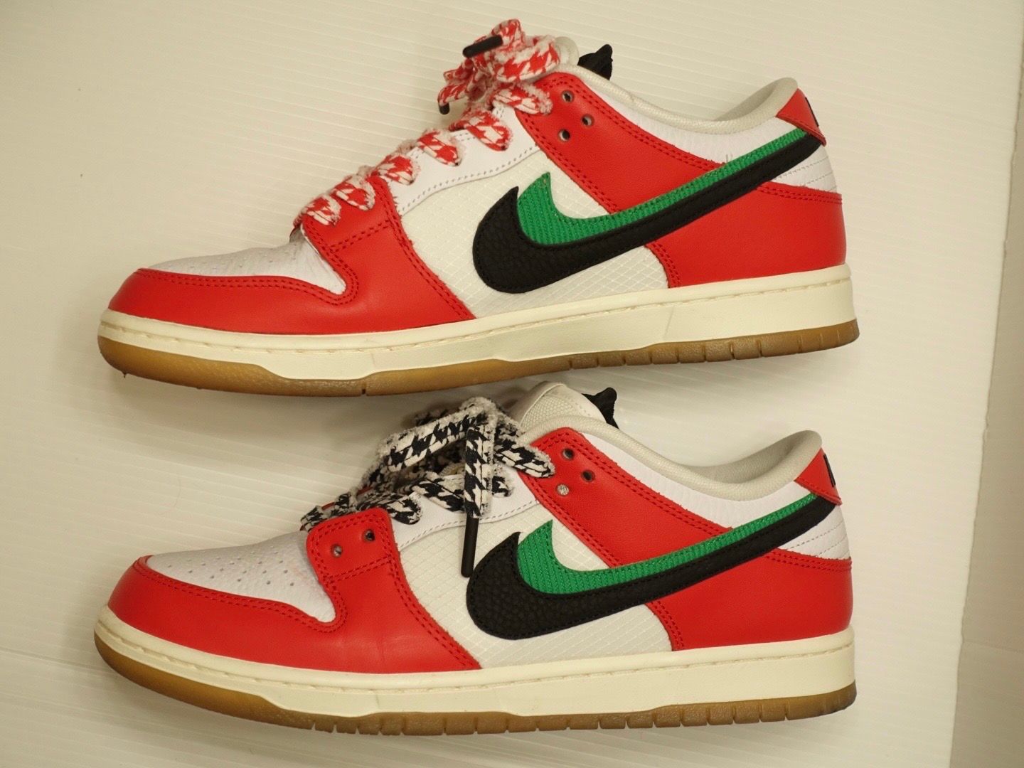 Frame Skate x Nike SB Dunk Low "Habibi"