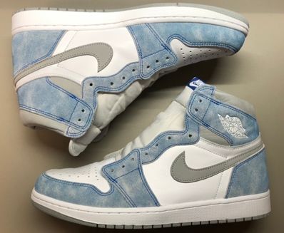 Nike Air Jordan 1 High OG "Hyper Royal"