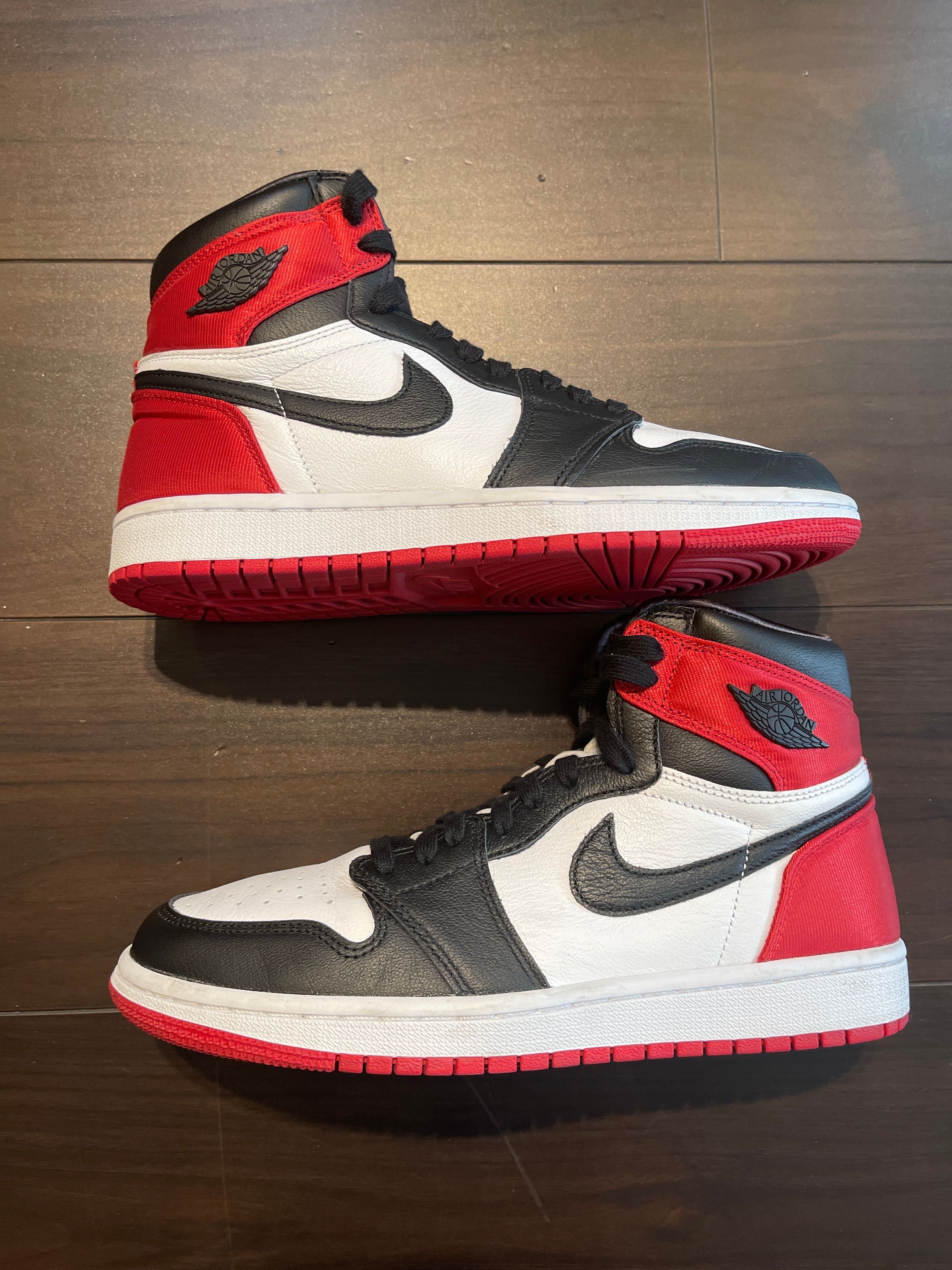Nike Women's Air Jordan 1 Retro High "Satin Black Toe"