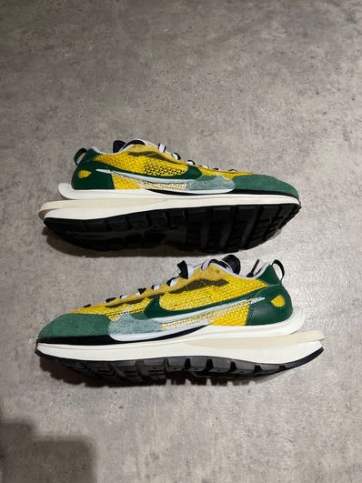 sacai × Nike Vapor Waffle "Tour Yellow/Stadium Green-Sail"
