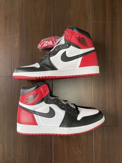 Nike Air Jordan 1 Retro High OG "Black Toe"