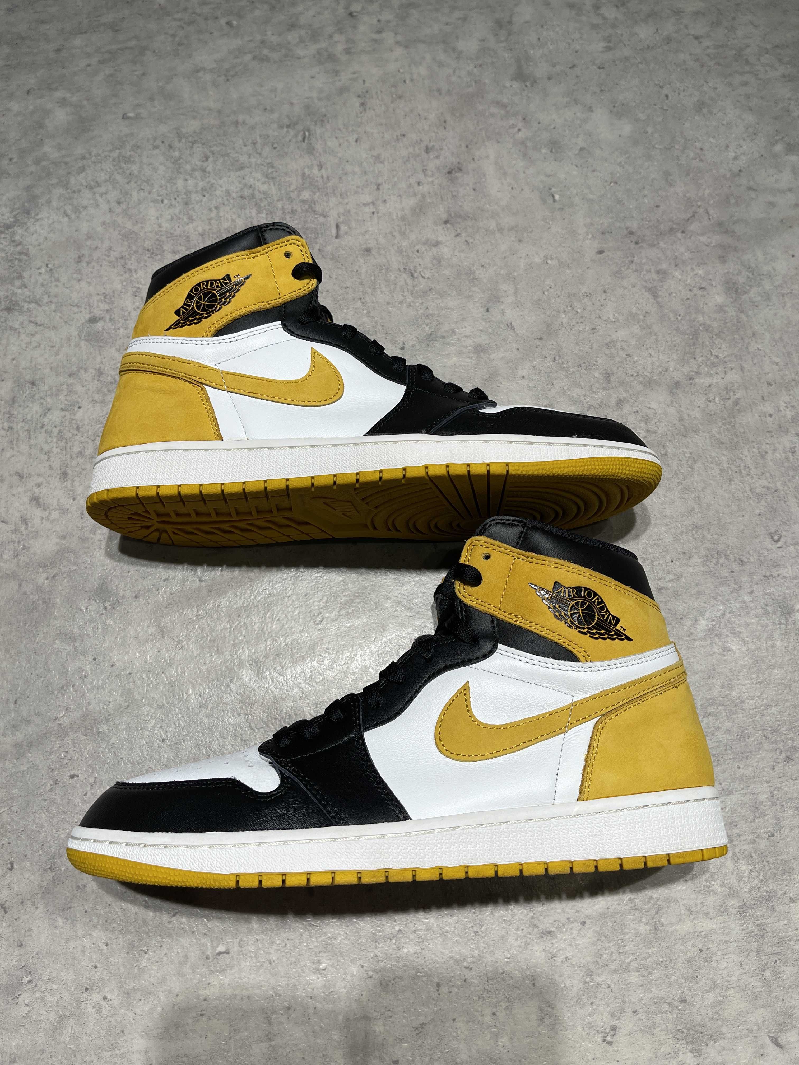 Nike Air Jordan 1 Retro High OG "Black Toe/Yellow Ochre"