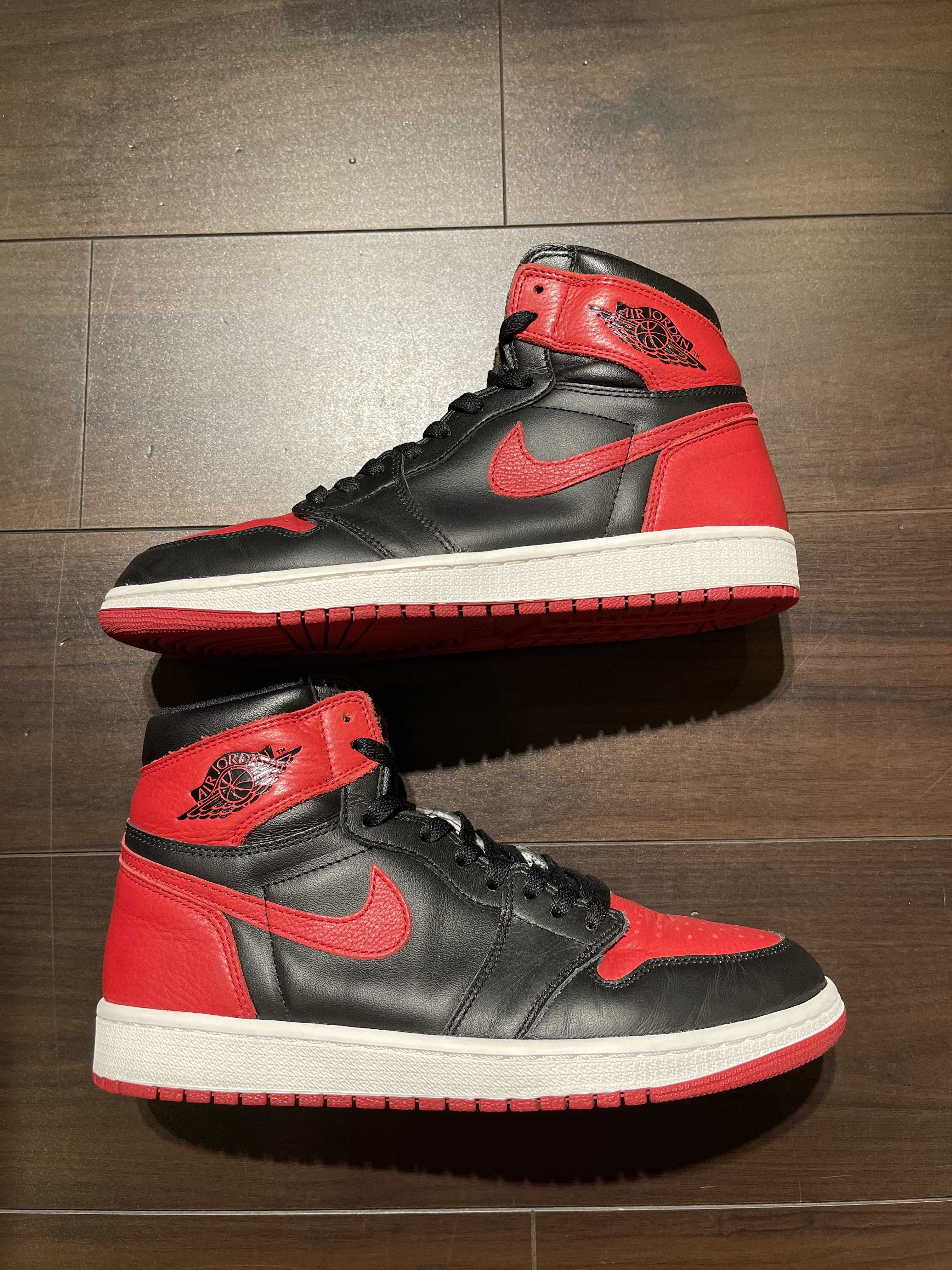 Nike Air Jordan 1 Retro High OG "Bred/Banned" (2016)