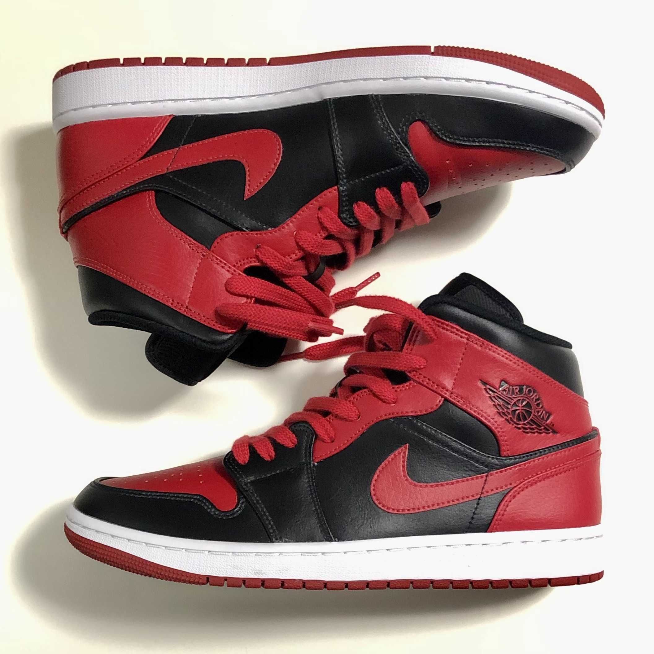 Nike Air Jordan 1 Mid "Bred"