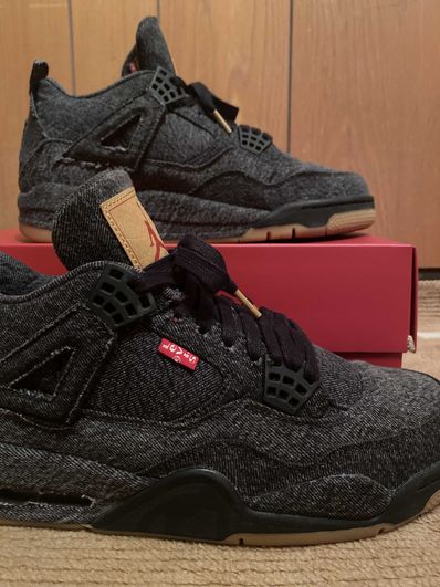 Nike × Levi's Air Jordan 4 "Black Denim" (Tag: LEVIS®)