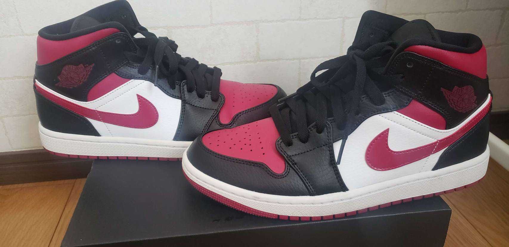 NIKE AIR JORDAN 1 MID "BLACK/RED/WHITE"
