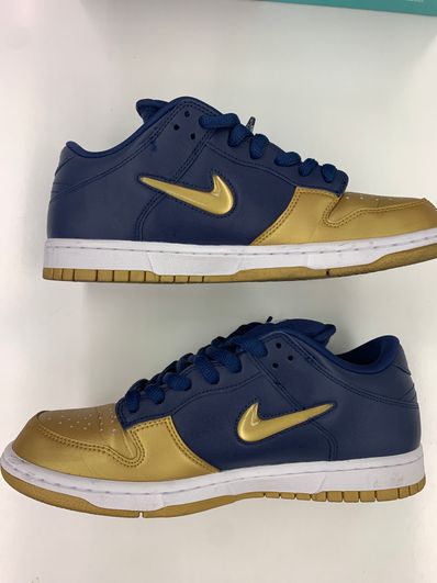 Supreme × Nike SB Dunk Low OG QS "Metallic Gold/Navy"