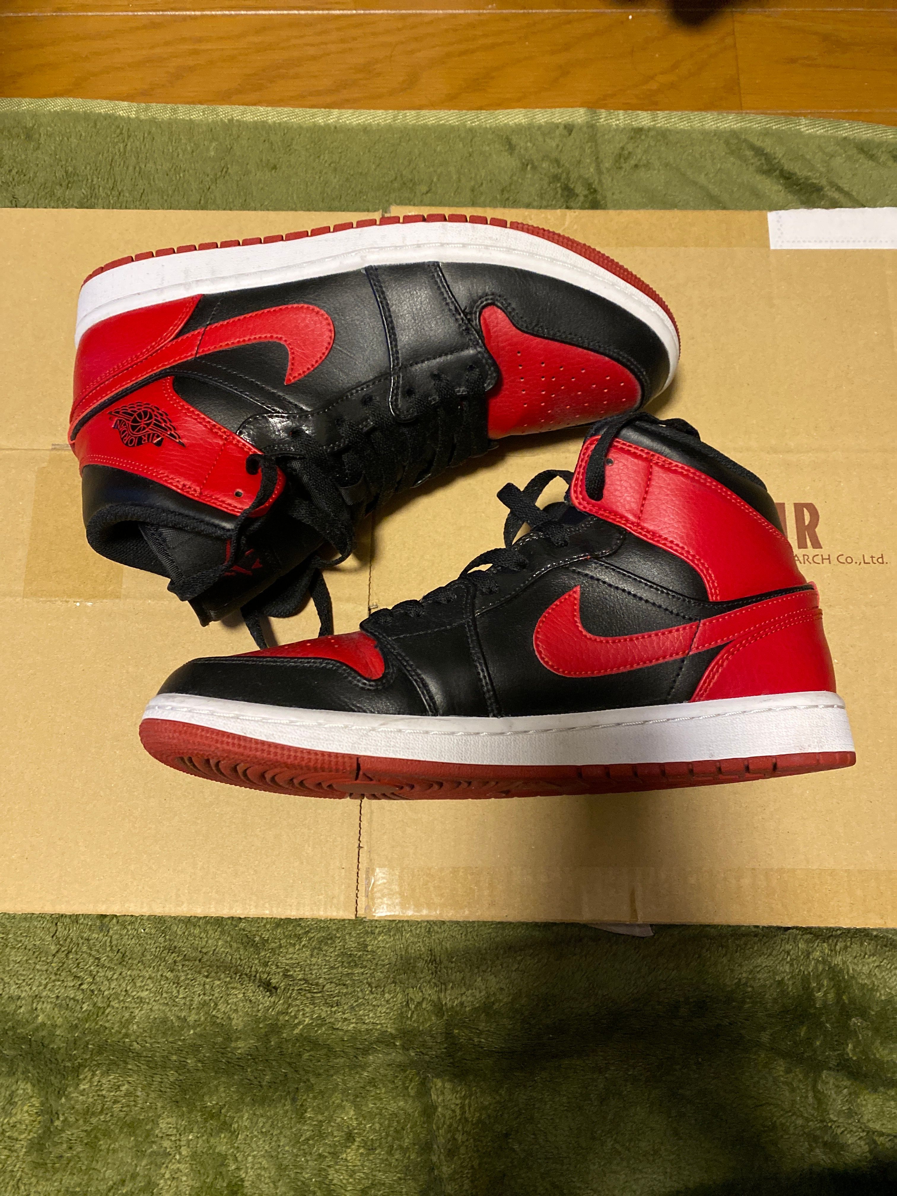 Nike Air Jordan 1 Mid "Bred"