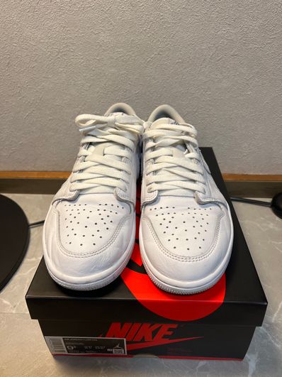 Nike Air Jordan 1 Low OG "Neutral Grey"