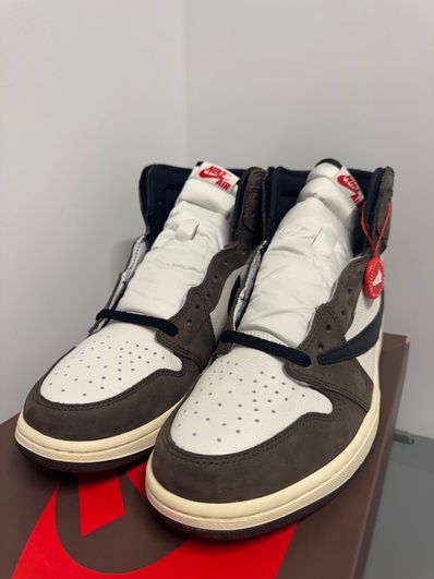 Travis Scott × Nike Air Jordan 1 Retro High OG TS SP "Sail/Dark Mocha"