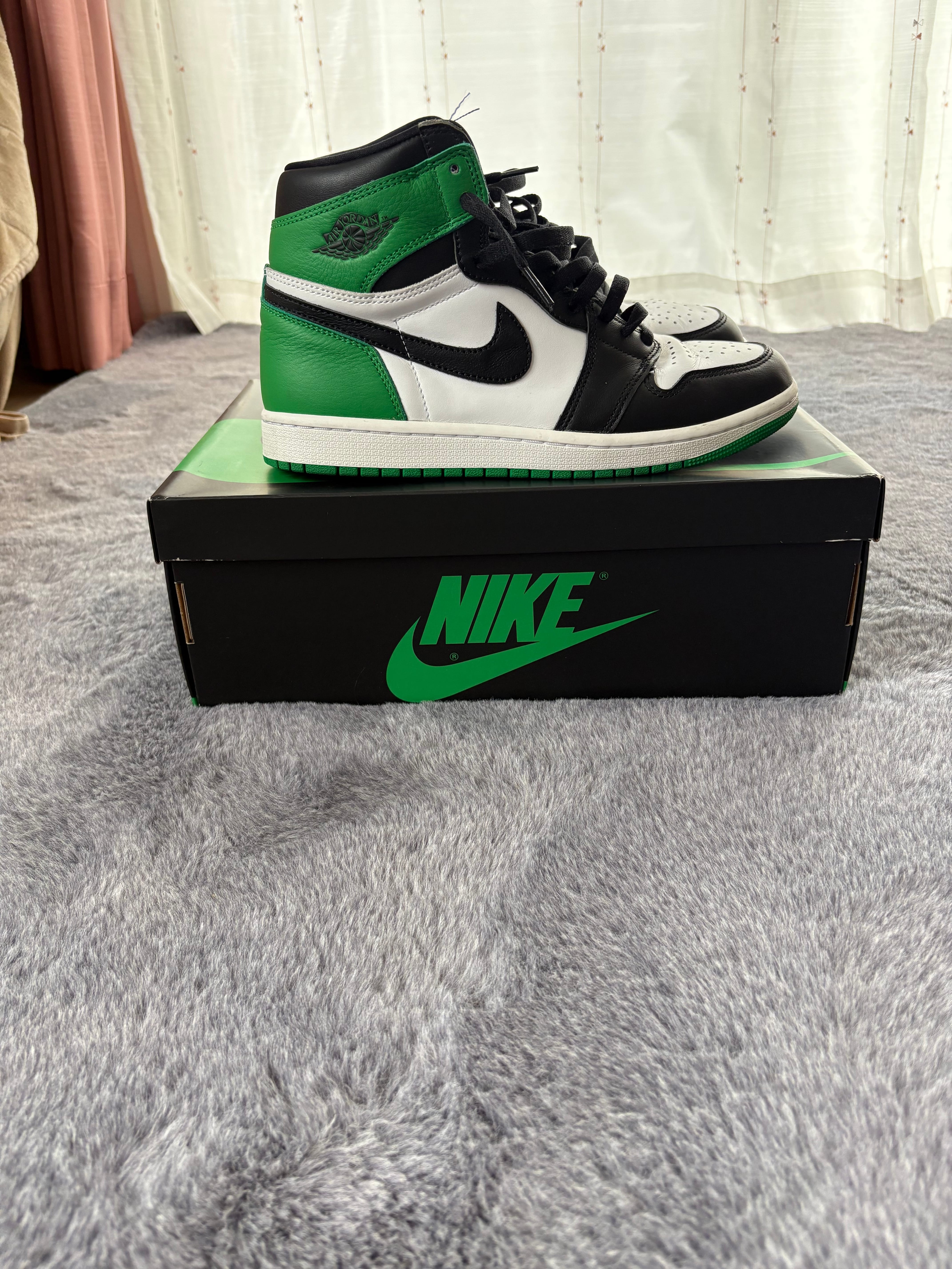Nike Air Jordan 1 Retro High OG "Celtics/Black and Lucky Green" (2023)