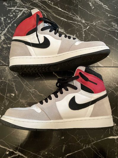 Nike Air Jordan 1 High OG "White/Black/Light Smoke Grey"