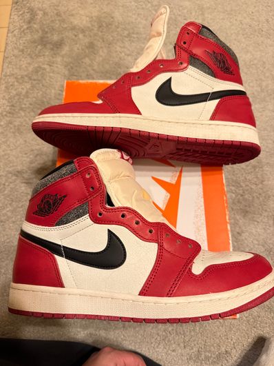 Nike Air Jordan 1 High OG "Lost & Found/Chicago"