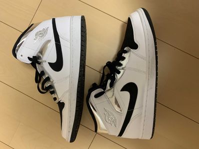 Nike Air Jordan 1 Mid "Alternate Think 16"