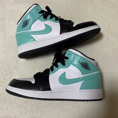 NIKE AIR JORDAN 1 MID "TROPICAL TWIST"