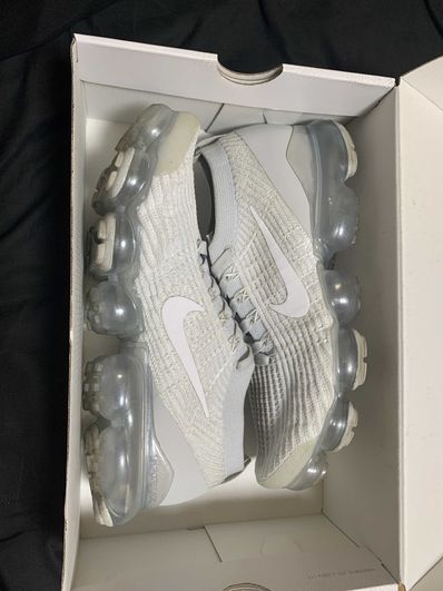 NIKE Women's AIR VAPORMAX "PURE PLATINUM"