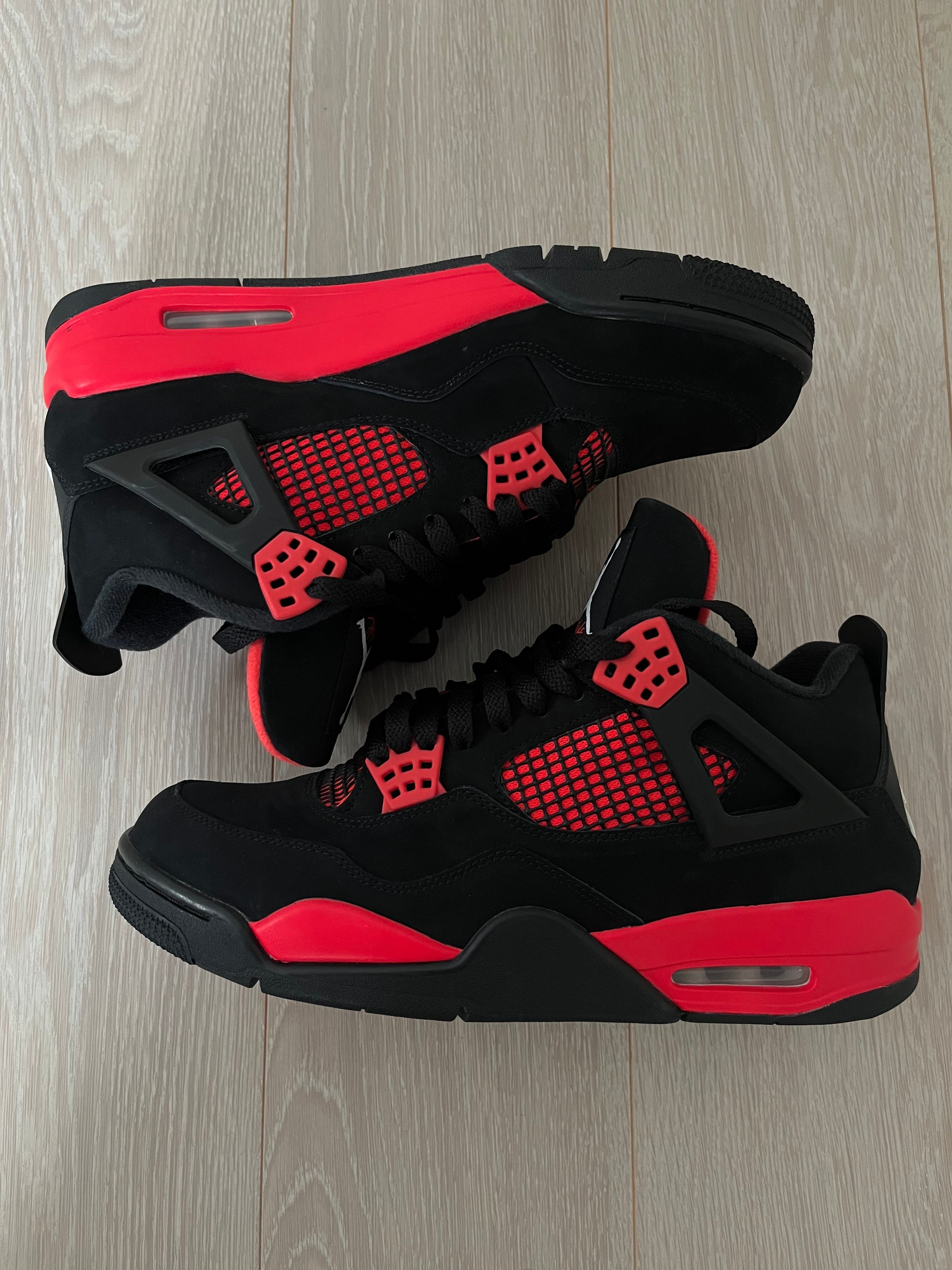 Nike Air Jordan 4 "Red Thunder/Crimson"