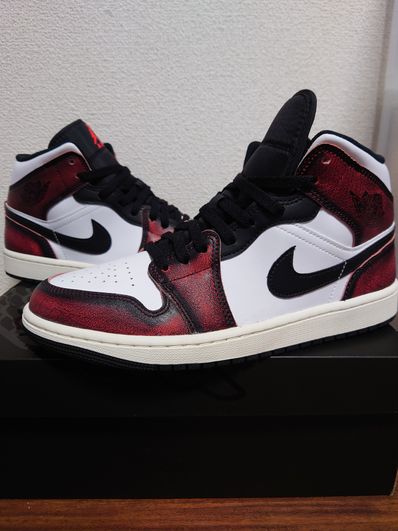 Nike Air Jordan 1 Mid "Wear Away"