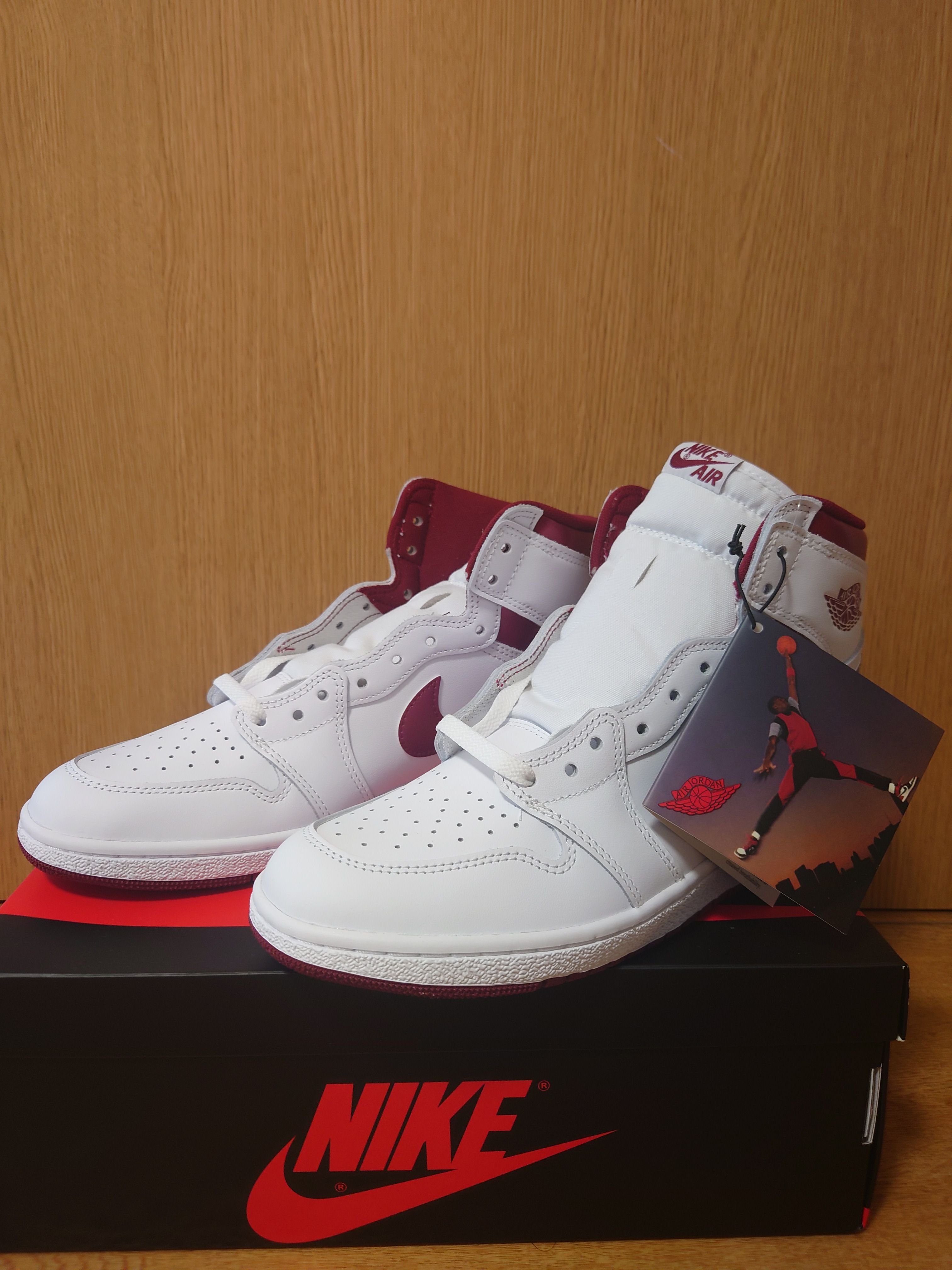 Nike Air Jordan 1 High '85 "Metallic Burgundy"