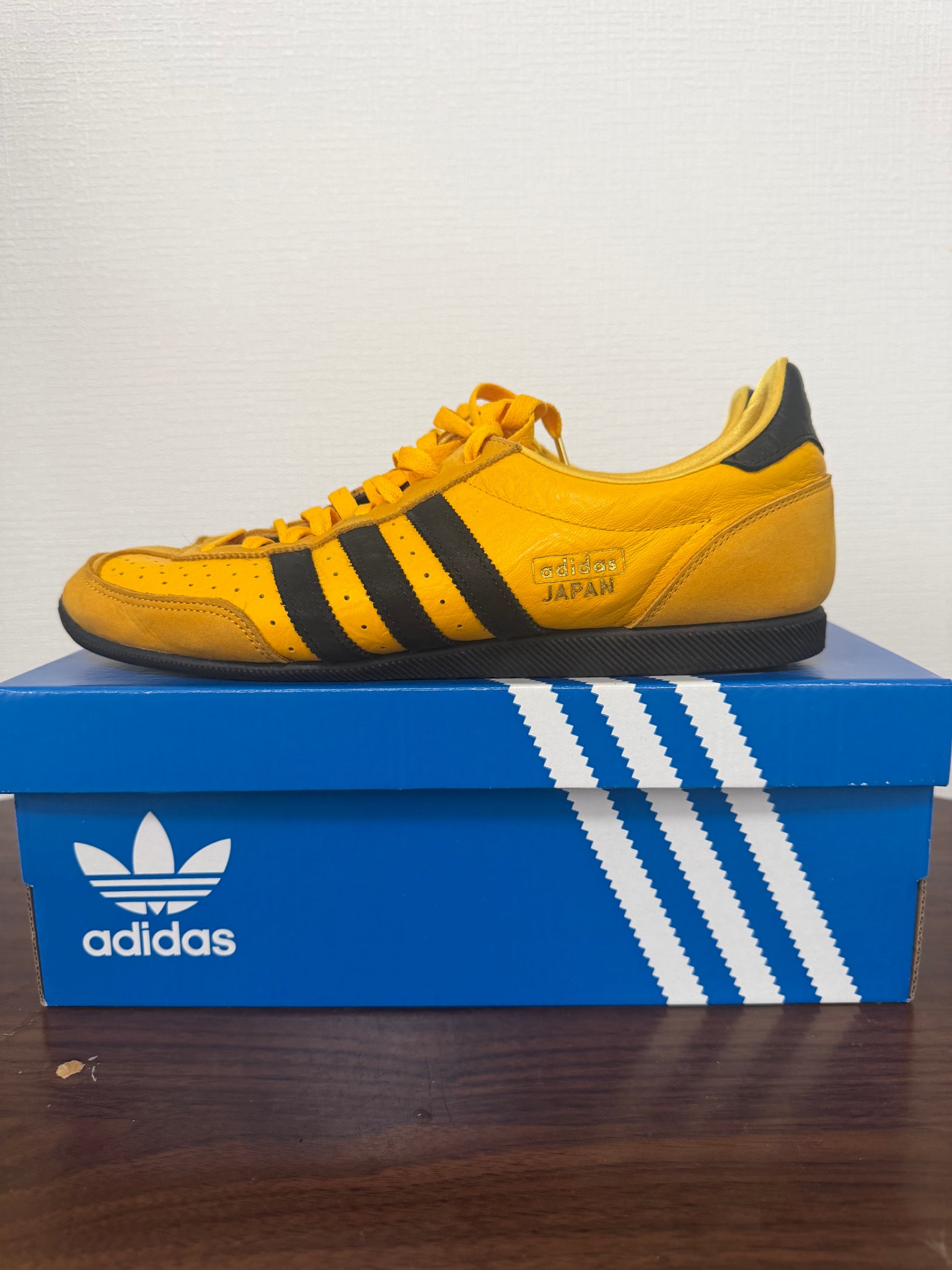 adidas Women's Japan "Core Yellow/Core Black/Gold Metallic"