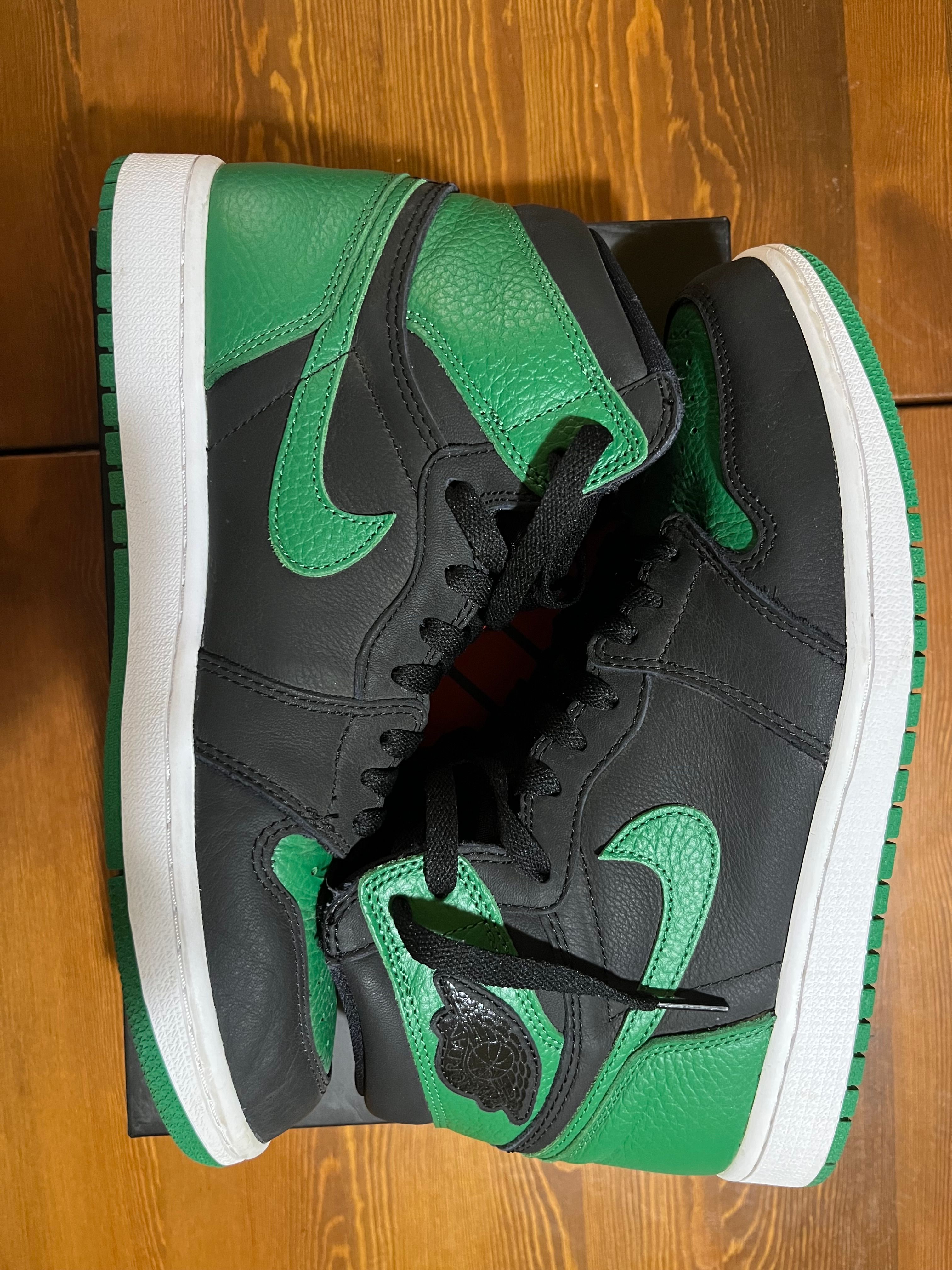Nike Air Jordan 1 Retro High OG "Black/Pine Green" (2020)      