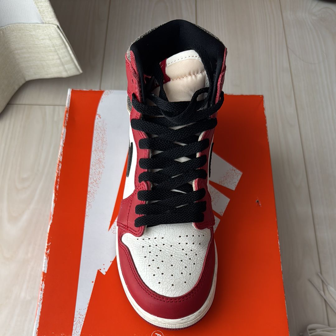 Nike Air Jordan 1 High OG "Lost & Found/Chicago"