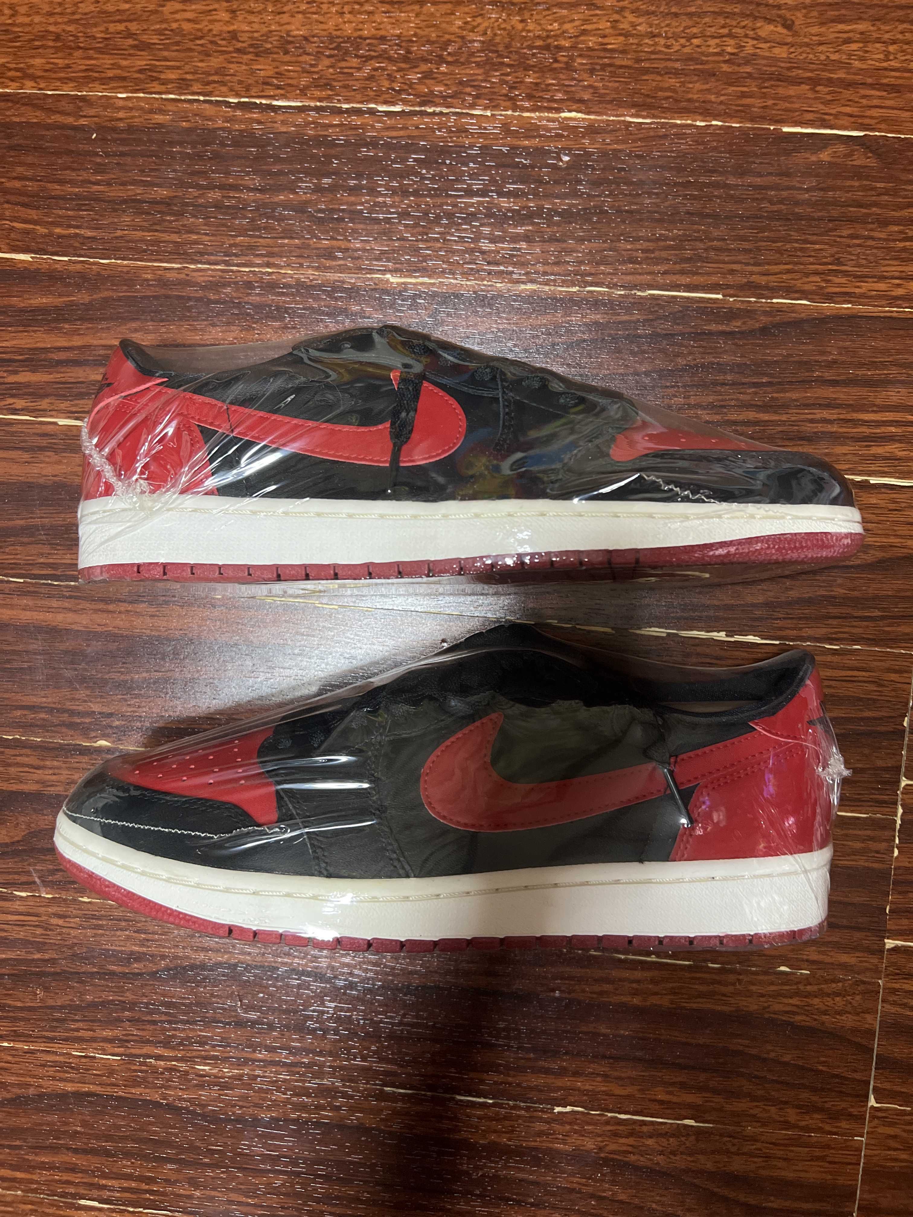 NIKE AIR JORDAN 1 RETRO LOW BRED (2015)