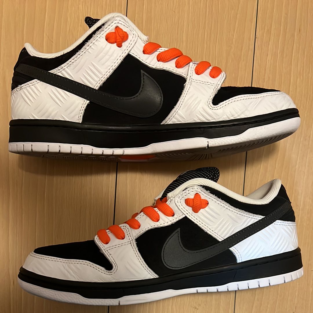 TIGHTBOOTH × Nike SB Dunk Low Pro QS "Black and White"