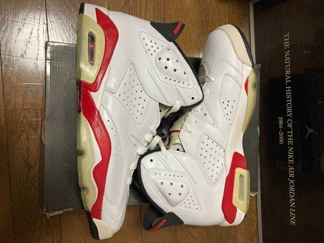 NIKE AIR JORDAN 6 RETRO "BULLS" (2010)